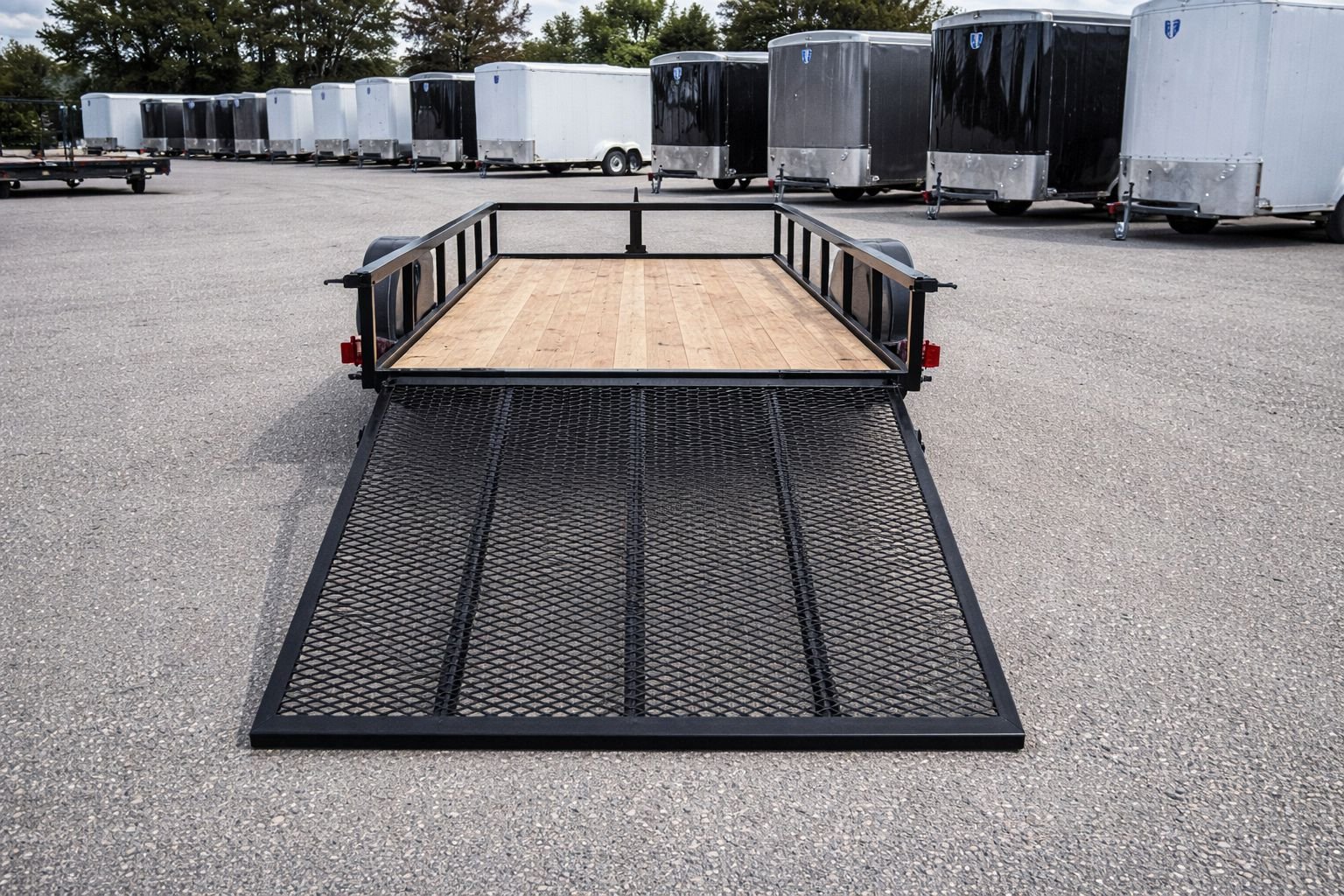 5' x 10' Carry-On Heavy-Duty Utility Trailer – Wood Floor Open Utility Trailer with 4-Foot Rear Mesh Ramp and 2,990 lb. GVWR - Image 2