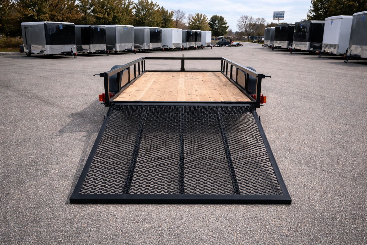 5' x 10' Carry-On Heavy-Duty Utility Trailer – Wood Floor Open Utility Trailer with 4-Foot Rear Mesh Ramp and 2,990 lb. GVWR - Image 3